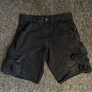 Wrangler Black Cargo Shorts Sturdy Design